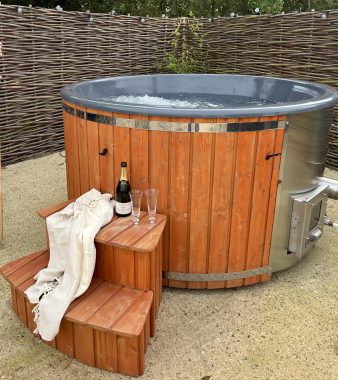 Hot Tub at Pond Barn Newmarket Curious Retreats