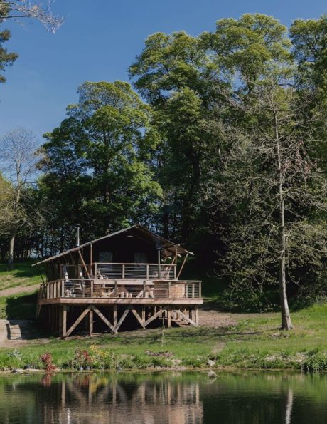 Luxurious glamping tent in Suffolk by a lake Curious Retreats